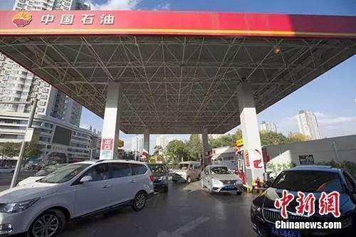 今晚油价上涨，背后的原因、影响与应对策略