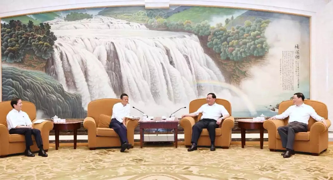 探索上海金属网长江现货，中国金属市场的风向标