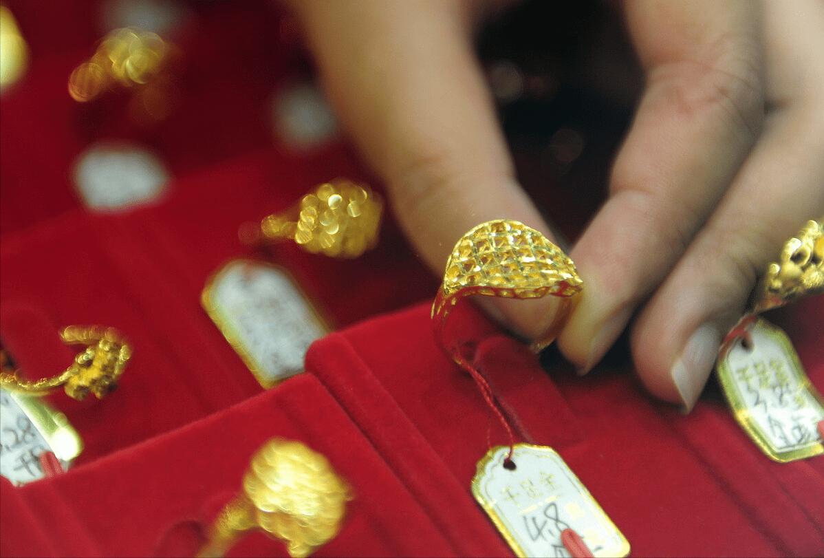 赣州今日金价，一克黄金的金彩瞬间