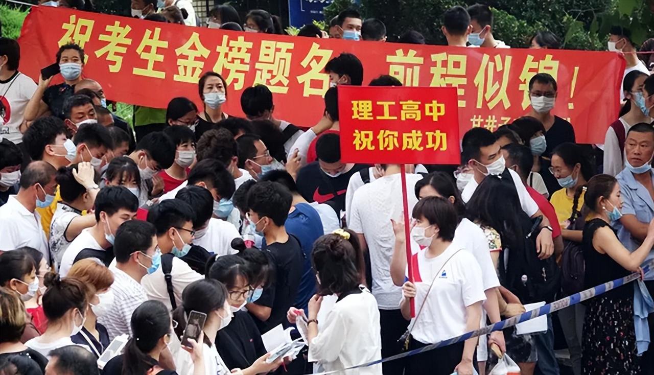2036最全香港资料指南，精准信息，一网打尽2023最准资料香港大全100期